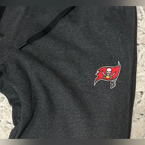 Under Armour Authentic Tampa Bay Buccaneers Black / Gray Pants NFL Men’s Sz: L - Picture 3 of 5